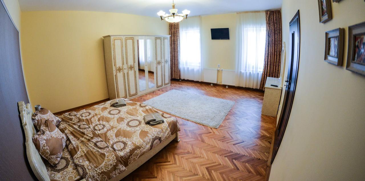 בראשוב Apartment Luca Poarta Schei מראה חיצוני תמונה