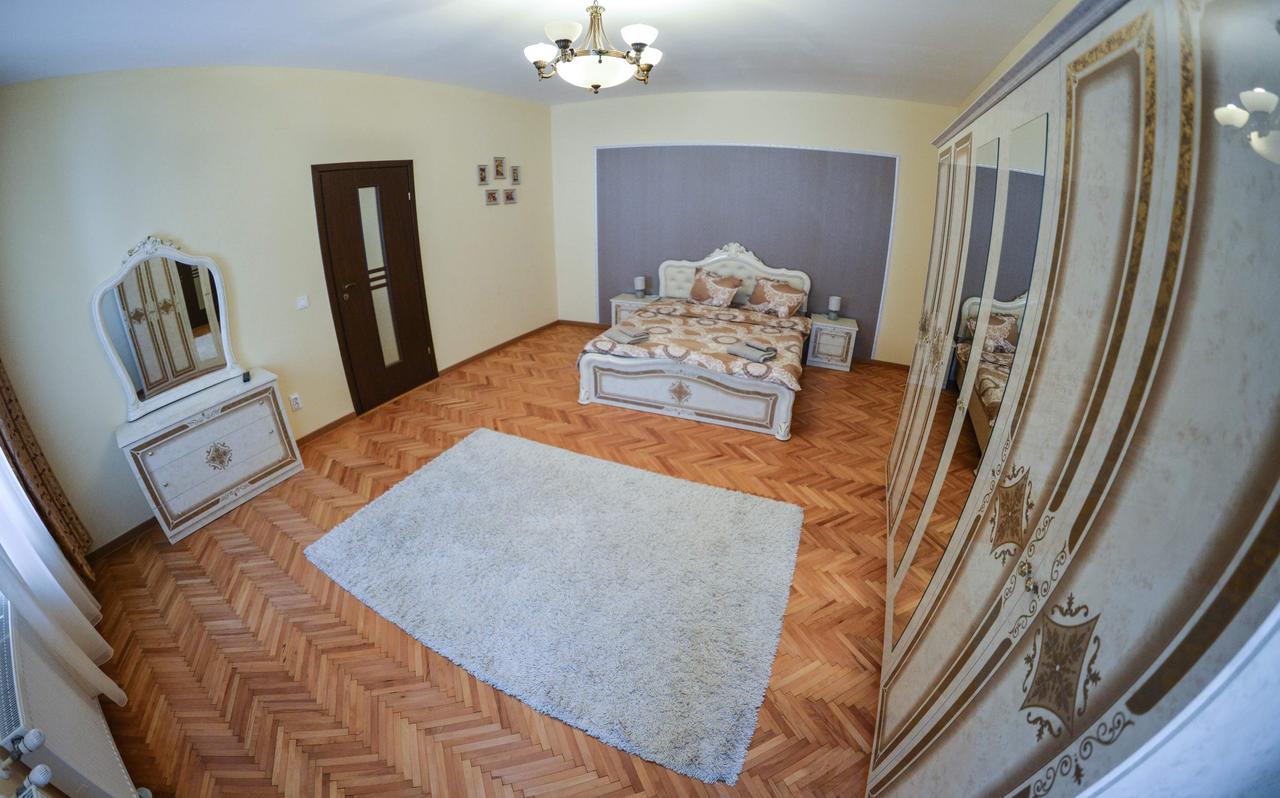 בראשוב Apartment Luca Poarta Schei מראה חיצוני תמונה